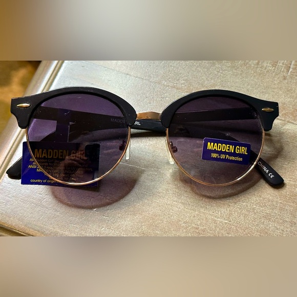 Steve Madden Soho Horn Rim Sunglasses⚡️NWT⚡️ - Picture 2 of 5